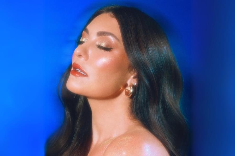 Artist Spotlight: Janine